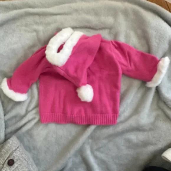 Like NEW Baby GAP Bright Pink Fur Trim Full Zip Sweater Sz 3-6 mon - Picture 6 of 6